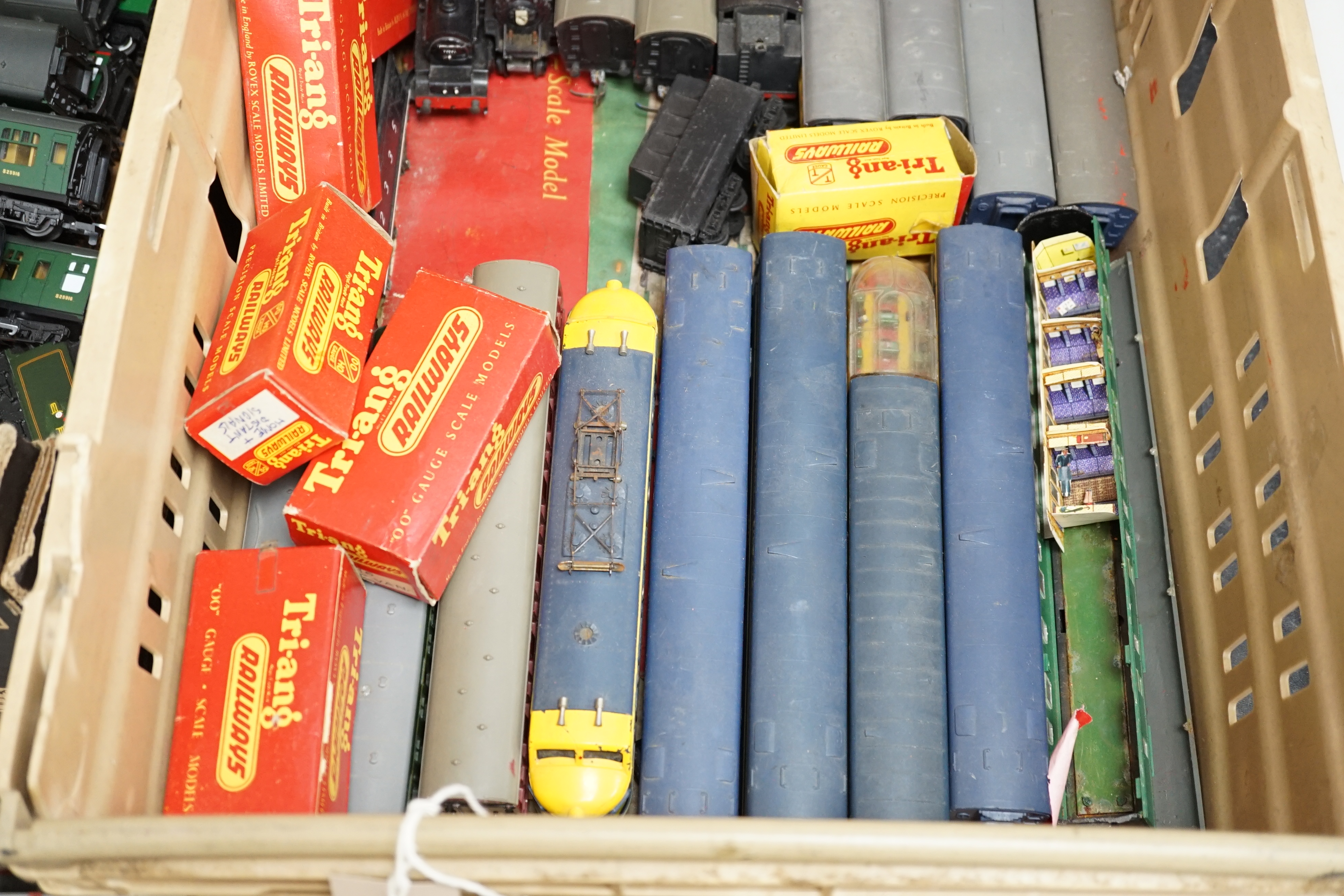 A collection of Tri-ang Railways 00 gauge model railway items, including; four locomotives, US outline rolling stock, freight wagons, etc.